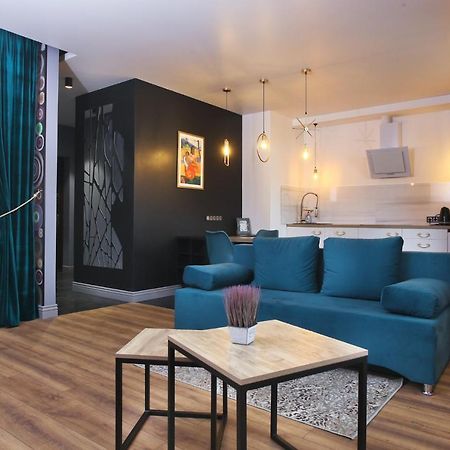 Allurapart Nivky Apartment Киев Екстериор снимка